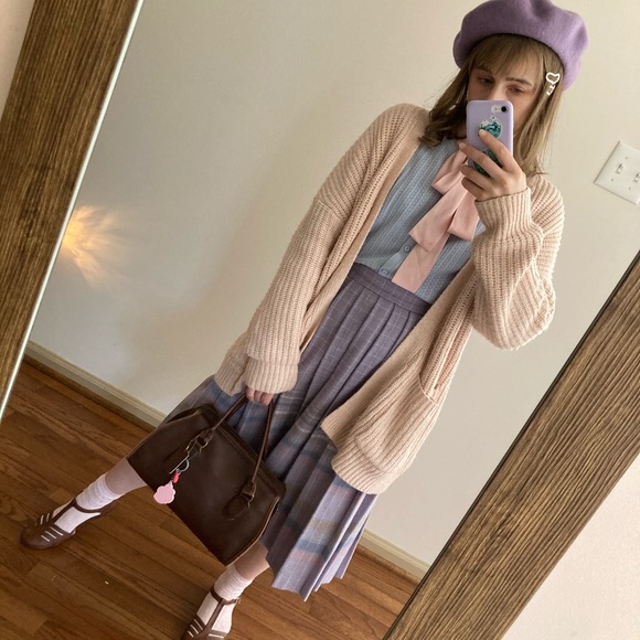 Meet your Posher, Rebecca - Picture 2 of 8